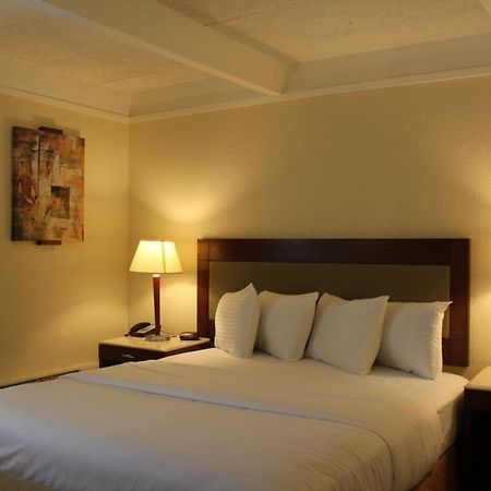 Lexington Inn & Suites-Elgin Luaran gambar